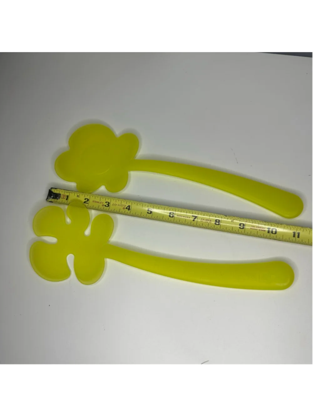 Vintage Washington Mutual Yellow Flower Shaped Salad Tongs Cooking Utensils